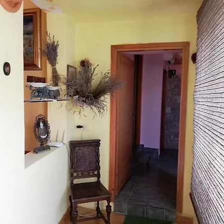 Apartamento In With Balcony, Air Conditioning, Wifi, Washing Machine Sutomiscica