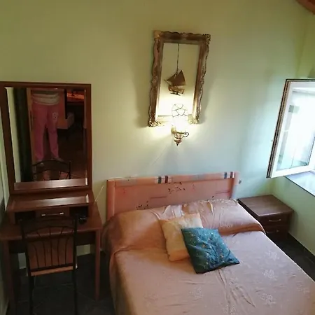 In With Balcony, Air Conditioning, Wifi, Washing Machine Sutomiscica