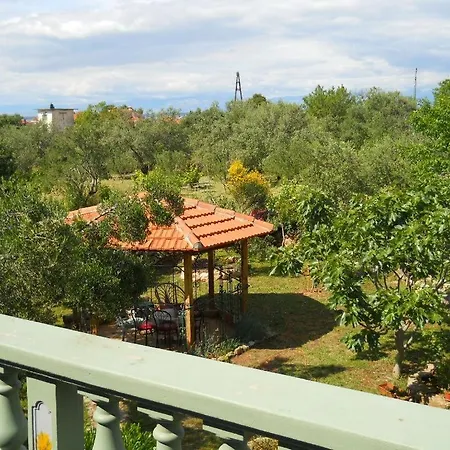 In With Balcony, Air Conditioning, Wifi, Washing Machine